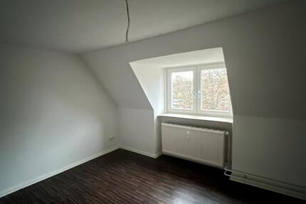 Kleine Single-Wohnung unterm Dach (28qm) 2 zimmer