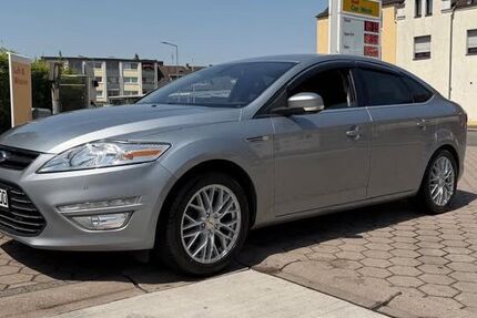 Ford Mondeo 154.000 km 9.800 &euro; Duisburg 47166