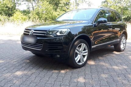 VW Touareg 208.000 km 12.900 &euro; Köln 51143