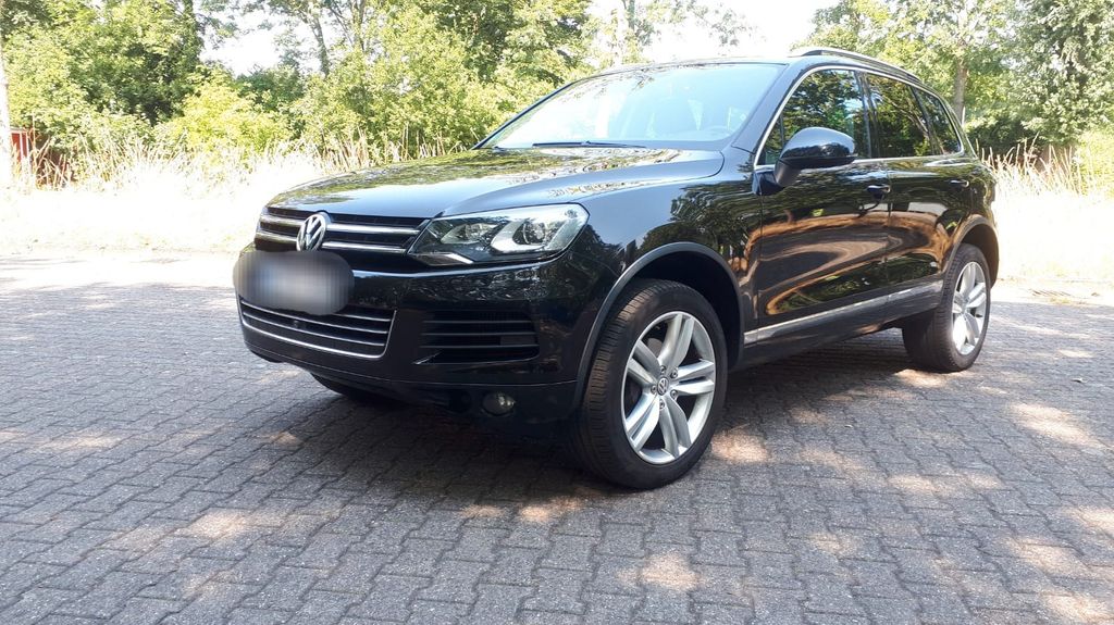 VW Touareg 208.000 km 12.900 &euro; Köln 51143