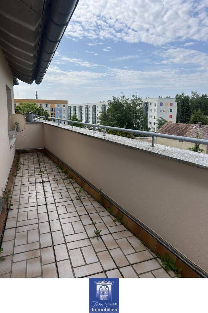 Dachtraum mit Dachterrasse und Wannenbad in ruhiger Umgebung!