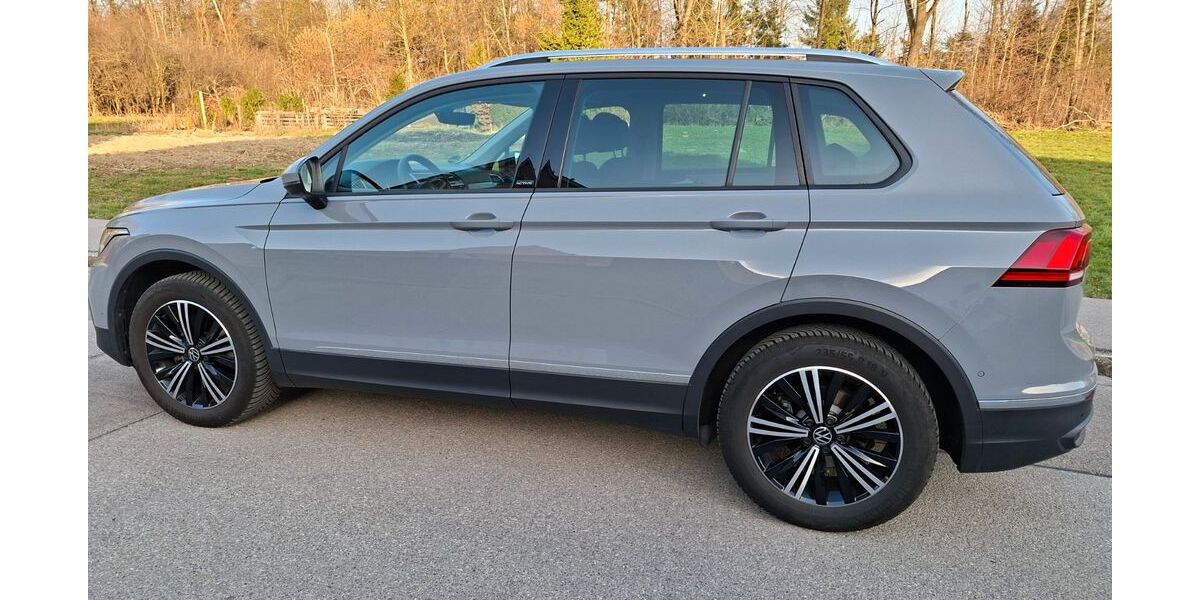 VW Tiguan 40.000 km 24.900 &euro; Augsburg 86179