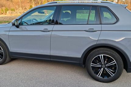 VW Tiguan 40.500 km 24.900 &euro; Augsburg 86179