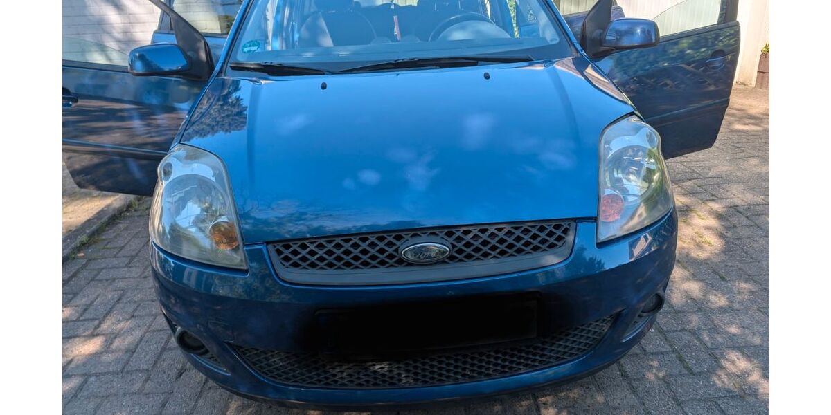Ford Fiesta 211.843 km 1.850 &euro; Delmenhorst 27751