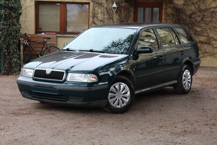 Skoda Octavia 203.000 km 1.999 &euro; Berlin 10317