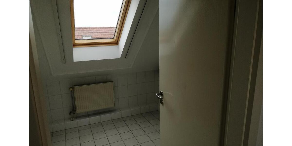Dachgeschoßwohnung Aschersleben - 2 Zimmer, 49 m&sup2;, 306&euro; | Angebot:26602658