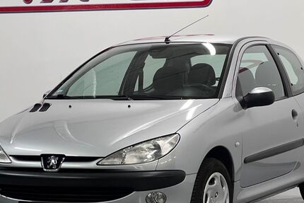Peugeot 206 117.000 km 2.990 &euro; Wuppertal 42289