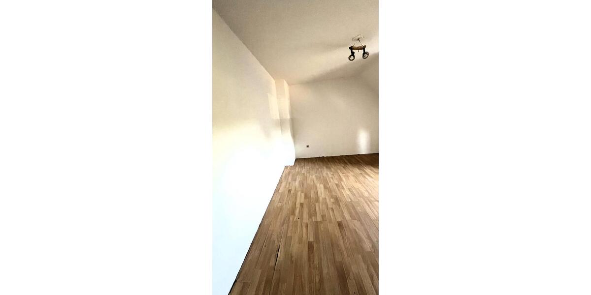 Reihenhaus Wegberg - 6 Zimmer, 115 m&sup2;, 180.000&euro; | Angebot:27024628