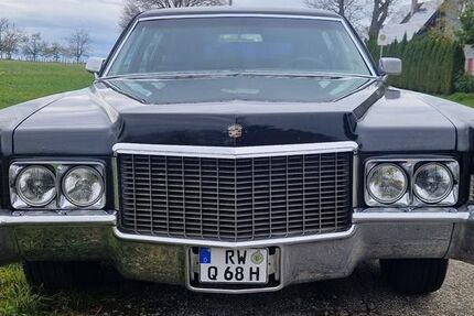 Cadillac Fleetwood 58.000 km 12.950 &euro; Dornhan 72175