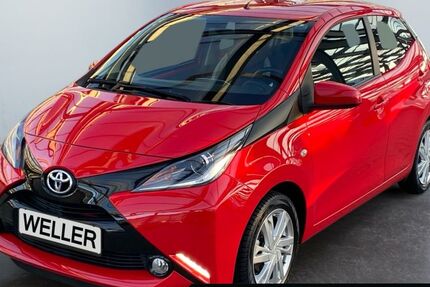 Toyota Aygo (X) 26.732 km 9.990 &euro; Leipzig 04178