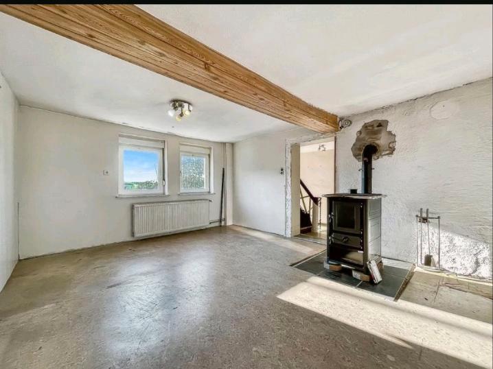 Einfamilienhaus Alsfeld - 5 Zimmer, 100 m&sup2;, 60.000&euro; | Angebot:27133644
