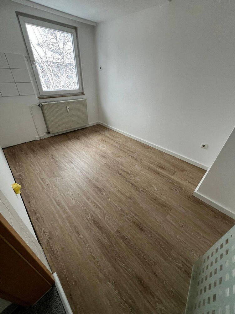 Gemütliche, helle 2 Zimmer Dachgeschoßwohnung, stadtzentral,renoviert und bezugsfertig