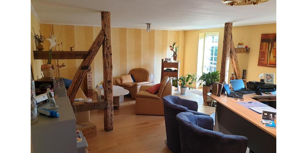 Etagenwohnung Eschershausen - 5 Zimmer, 156 m&sup2;, 230.000&euro; | Angebot:26563329