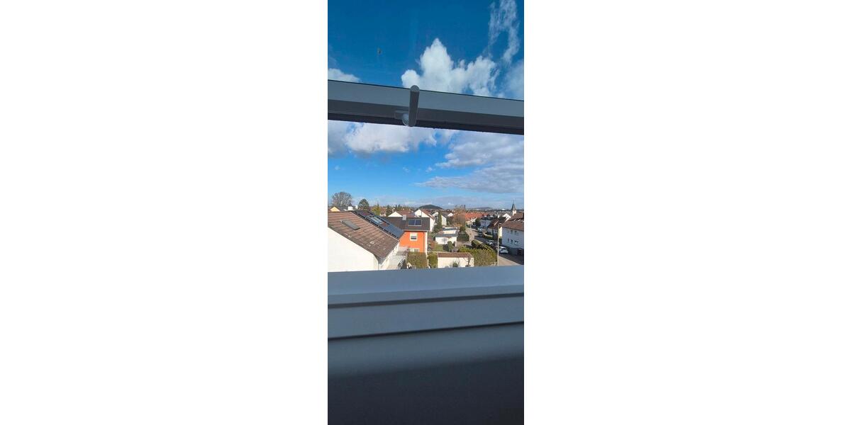 Dachgeschoßwohnung Ditzingen - 3 Zimmer, 65 m&sup2;, 950&euro; | Angebot:25979002