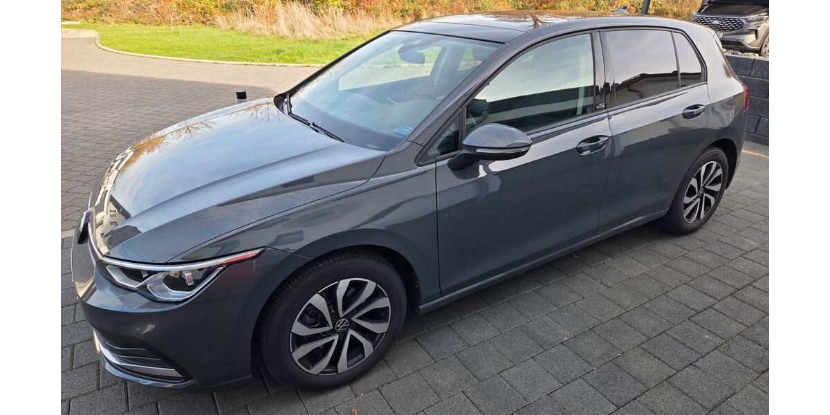 VW Golf 31.000 km 22.995 &euro; Linz am Rhein 53545