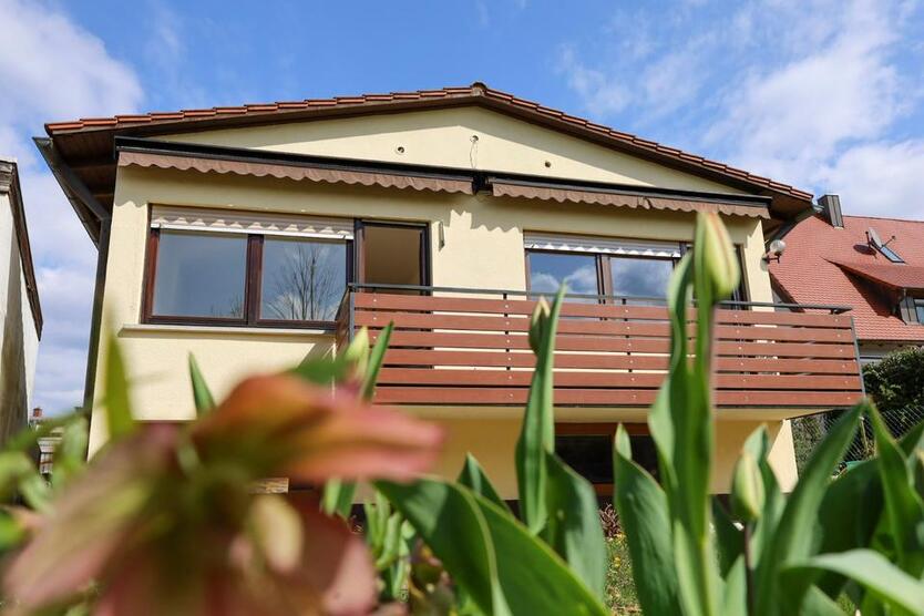 Vermiete: Haus mit Garten, Keller opt. Garage in Altensittenbach zimmer