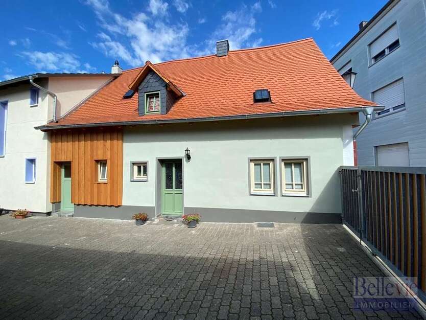 Haus zum Kaufen in Hanau Großauheim 690.000 € 204 m²