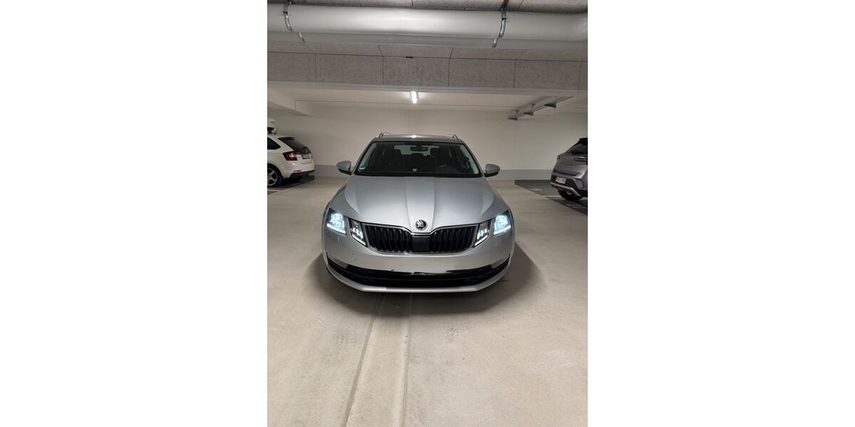 Skoda Octavia 101.100 km 17.400 &euro; München 81476