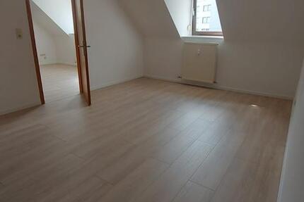 Zentral gelegene ruhige Dachgeschosswohnung in Fürstenfeldbruck 2 zimmer