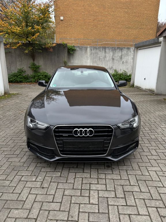 Audi A5 111.215 km 17.750 € Hamburg 20537