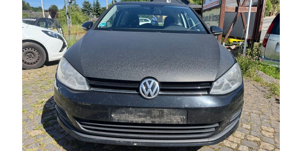 VW Golf 183.000 km 4.999 &euro; Niederwürschnitz 09399