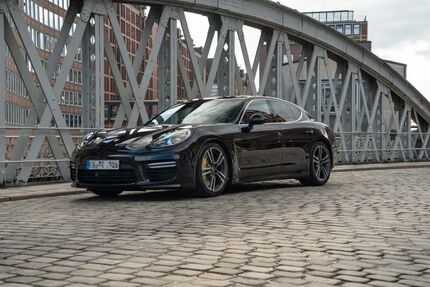 Porsche Panamera 33.100 km 71.390 &euro; Hamburg 20099