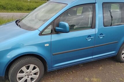 VW Caddy 237.000 km 5.000 &euro; Büdingen 63654