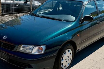 Toyota Carina 129.000 km 5.250 &euro; Hamburg 20097