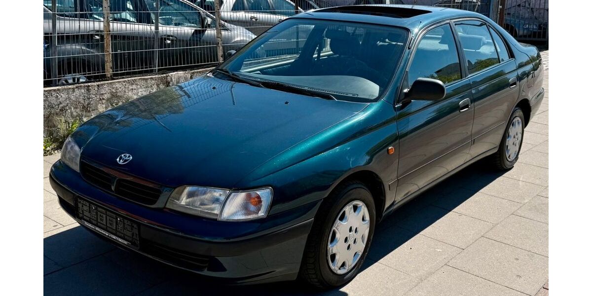 Toyota Carina 129.000 km 5.650 &euro; Hamburg 20097