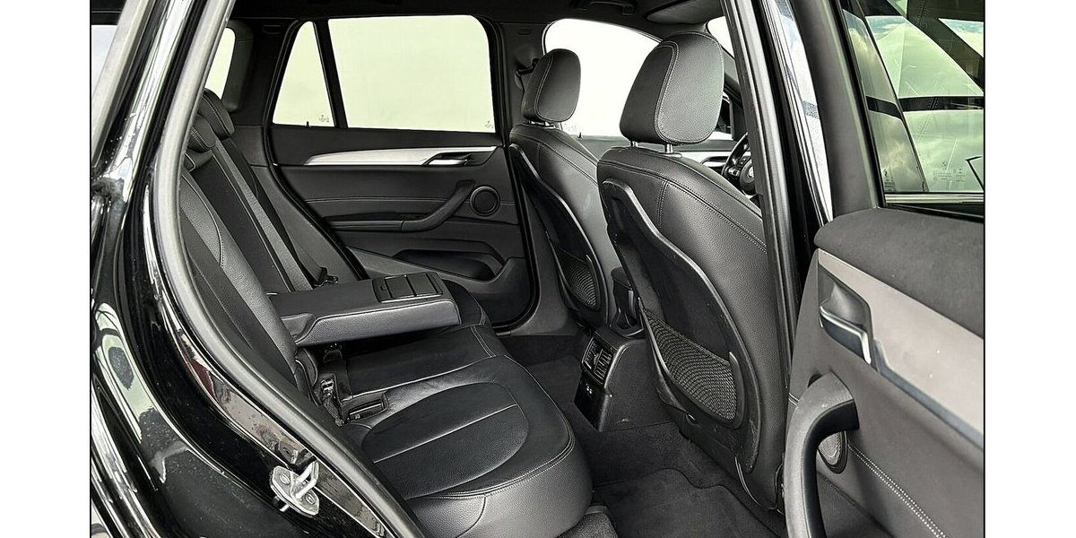 BMW X1 xDrive 20 i M Sport Aut. AHK LED HUD Assist. 124.000 km 23.499 &euro; Stade 21682