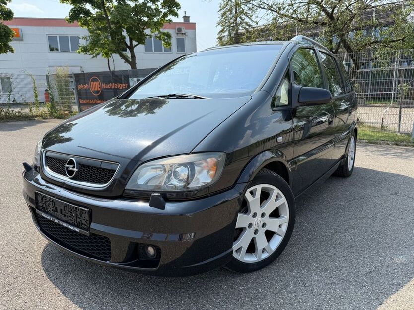 Opel Zafira 225.000 km 2.990 € MÖGLINGEN 71696