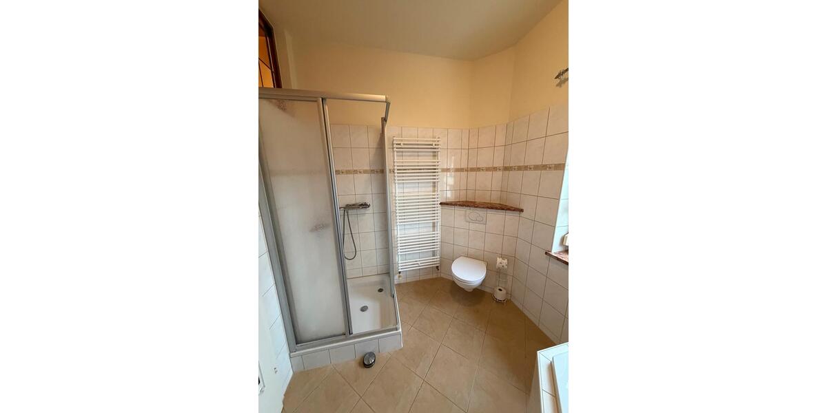 Etagenwohnung Meerane - 3 Zimmer, 90 m&sup2;, 850&euro; | Angebot:26640772