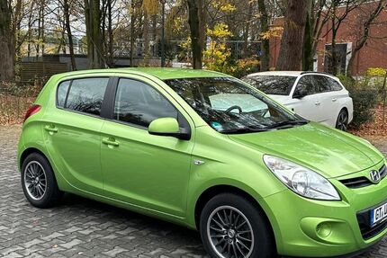 Hyundai i20 83.000 km 4.990 &euro; Gütersloh 33330