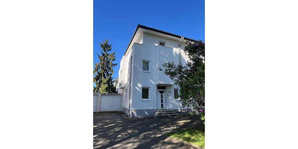 Einfamilienhaus Wiesbaden Nordost - 5 Zimmer, 160 m&sup2;, 2.800&euro; | Angebot:26454179