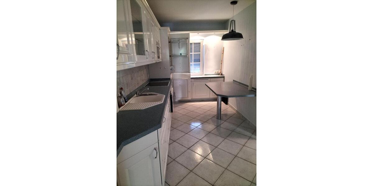 Charmantes Einfamilienhaus mit Pool und 3 Zimmer 3 zimmer