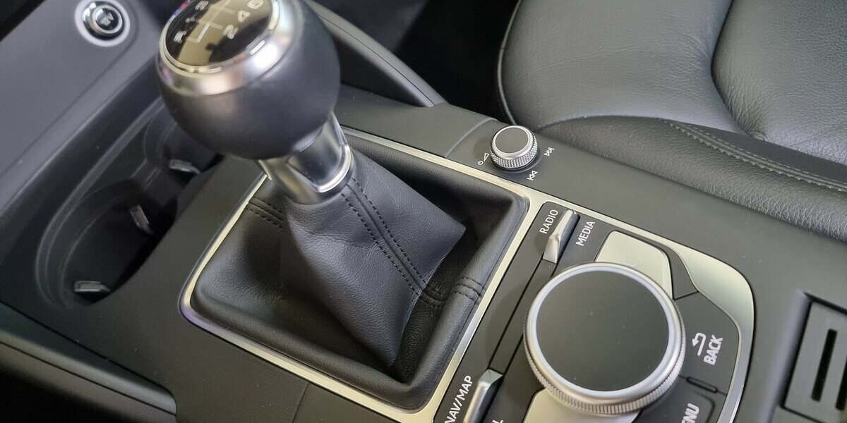 Audi A3 30 TDI LED SHZ Navi Leder Tempomat Digital 88.900 km 17.900 &euro; Garrel 49681