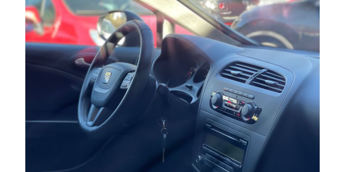 Seat Leon 91.000 km 6.400 &euro; Fellbach 70736