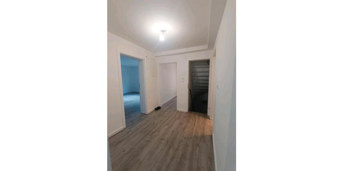 Einfamilienhaus Leverkusen Bergisch Neukirchen - 4 Zimmer, 160 m&sup2;, 2.000&euro; | Angebot:24750887