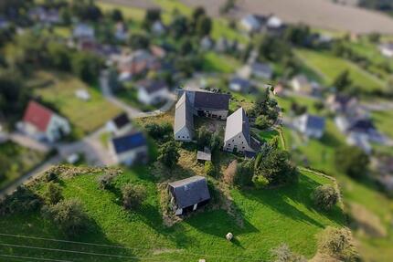 Schöner Bauernhof mit 5645 m² Grundstück bei Wechselburg