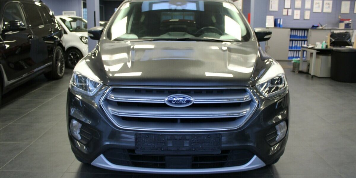 Ford Kuga 1.5 EcoBoost 4x4 Aut. Titanium 97.755 km 15.980 &euro; Euskirchen 53881