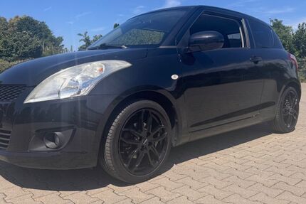 Suzuki Swift 65.000 km 5.899 &euro; München 81825