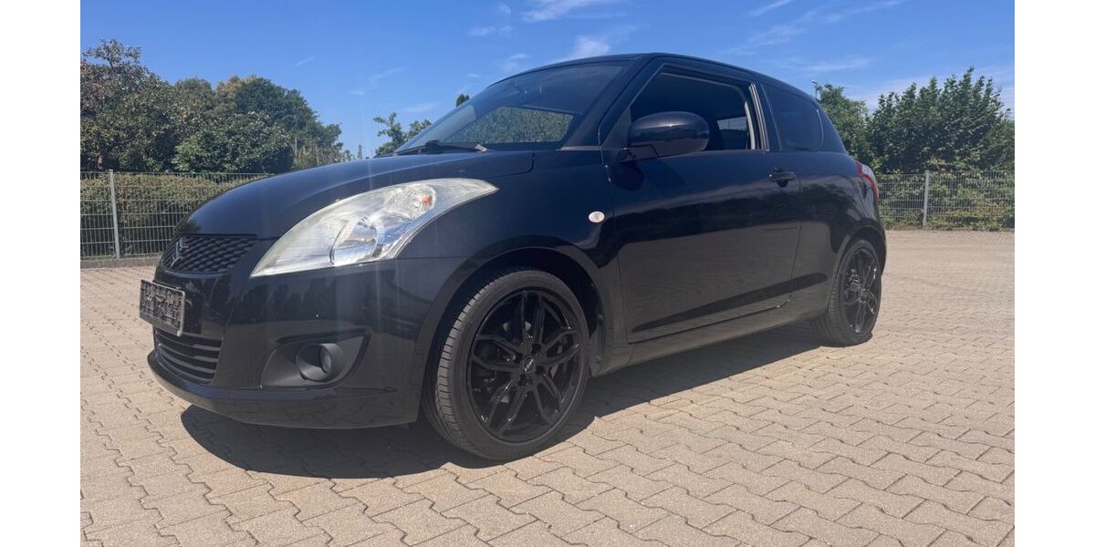 Suzuki Swift 65.000 km 5.899 &euro; München 81825