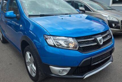 Dacia Sandero 32.560 km 8.490 &euro; Berlin 13055