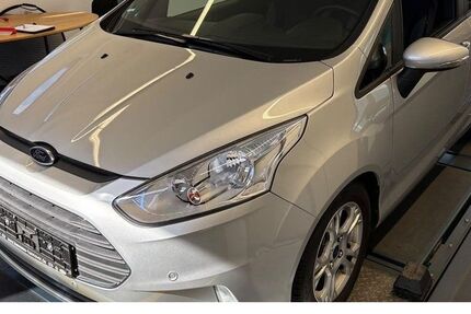 Ford B-Max 17.490 km 9.990 &euro; Weinheim 69469