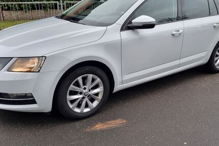 Skoda Octavia 315.230 km 9.950 &euro; Hamburg 22147