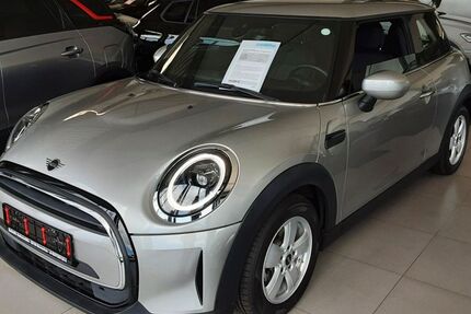 Mini Cooper 31.800 km 19.990 &euro; Monschau (bei Aachen) 52156