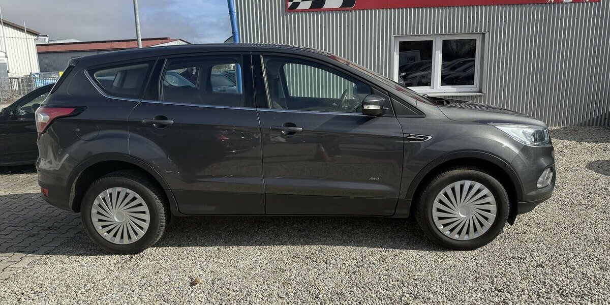 Ford Kuga 2.0 TDCI 4x4 Automatik Sitzheizung Keyless 254.000 km 7.500 &euro; Altdorf 84032