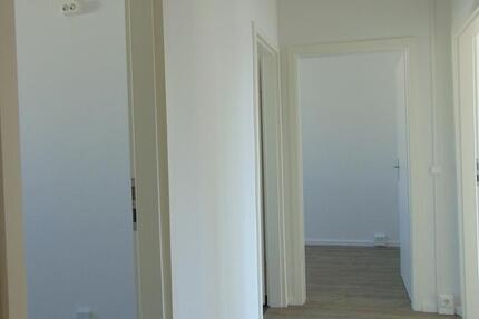 RENOVIERTE 3-Zimmer-Wohnung IN STRALSUND - KNIEPER WEST