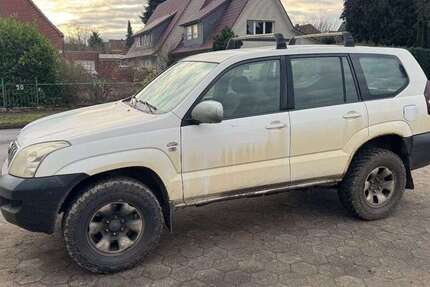 Toyota Land Cruiser 335.000 km 6.500 &euro; Stelle 21435