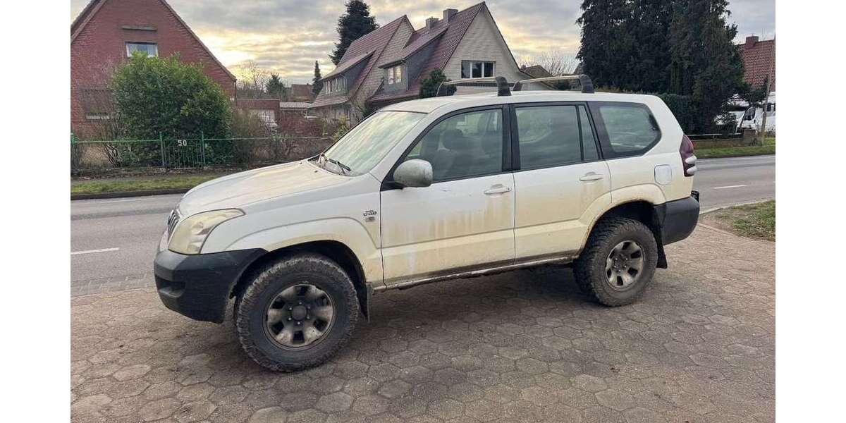 Toyota Land Cruiser 335.000 km 6.500 &euro; Stelle 21435